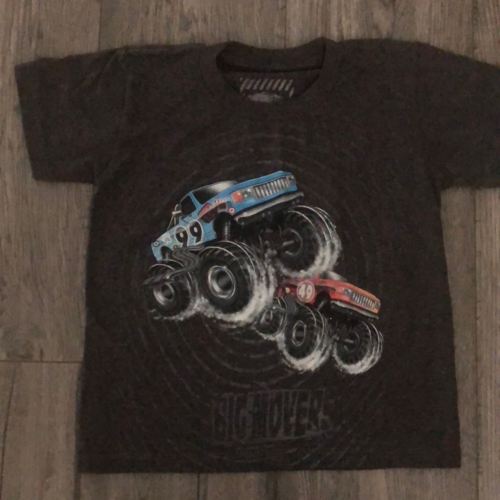 Boys size 4